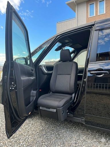 お出かけ TAXI デカケルの車両